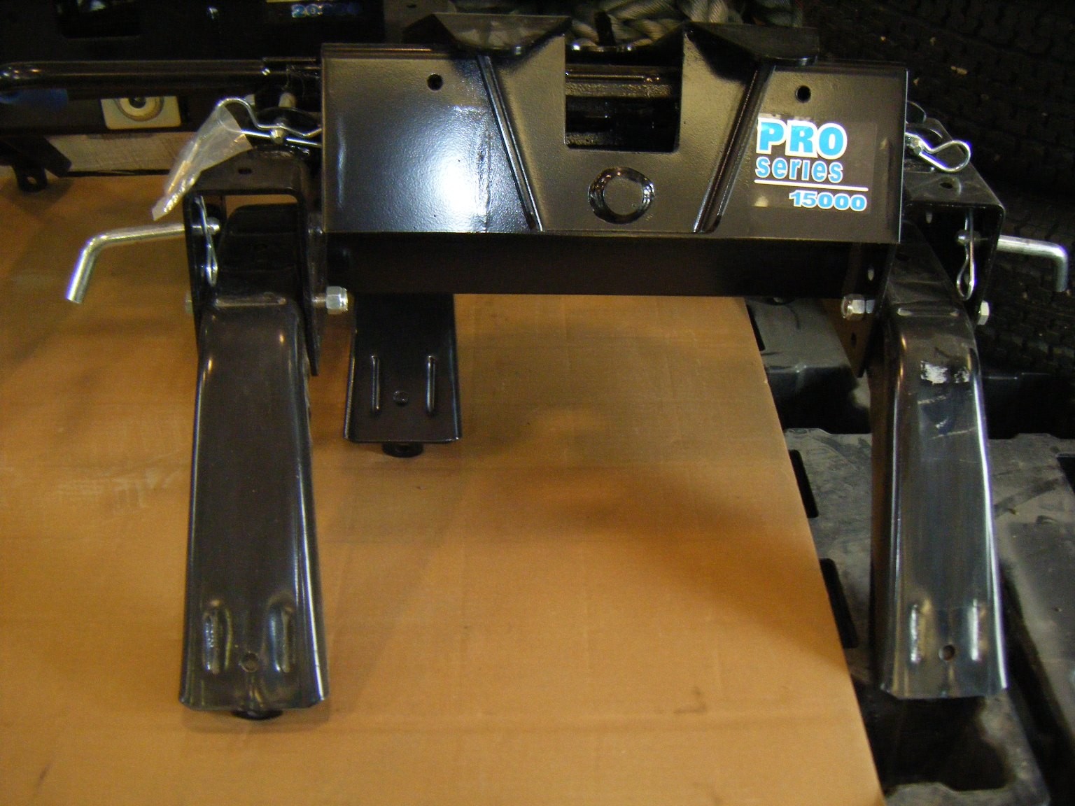 Flaman Parts Reese 15,000 lb 5th Wheel Hitch Double Pivot Hitches