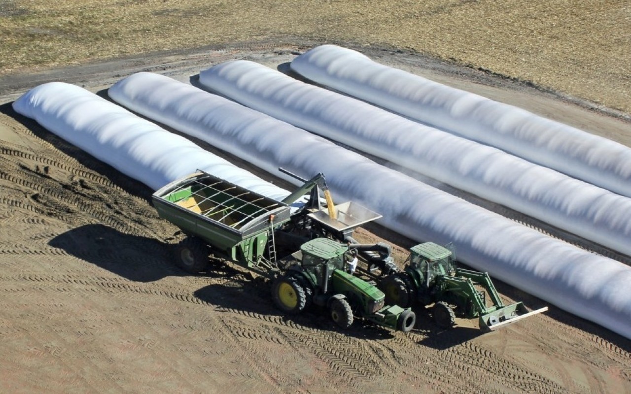 On the lot: 10x300 Ag Flex 7 Layer Grain Bags | Baggers/Extractors ...